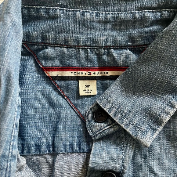 Tommy Hilfiger Denim Blue button up size small - Picture 2 of 6